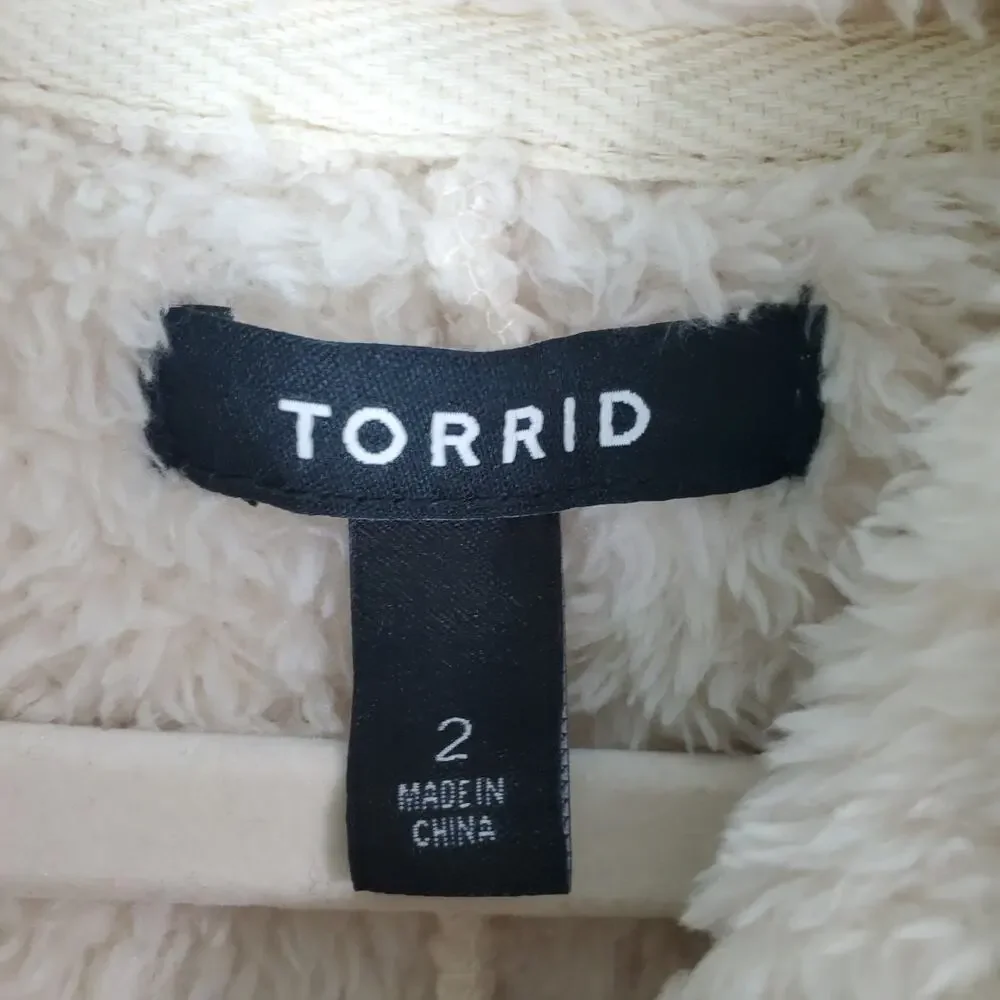 Torrid Womens Ivory Faux Fur Bomber Jacket Size 2